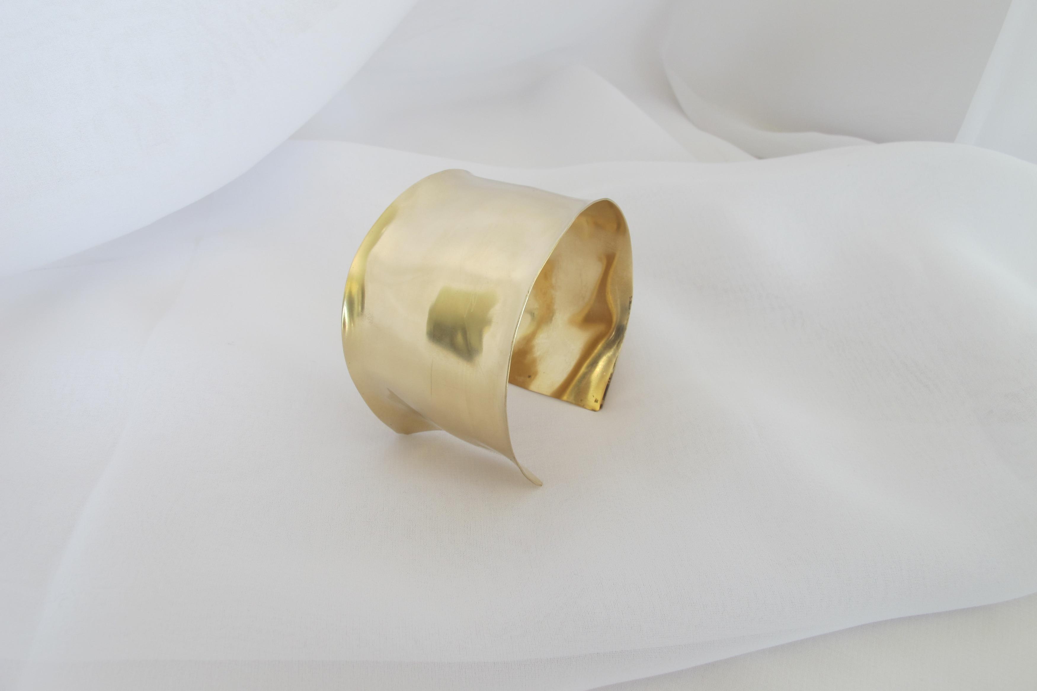 Hammered Brass Cuff, Artisan Wide Cuff, Gold Tone on Luulla